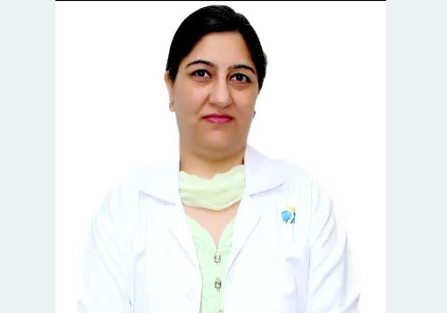 Dr Smita Malhotra