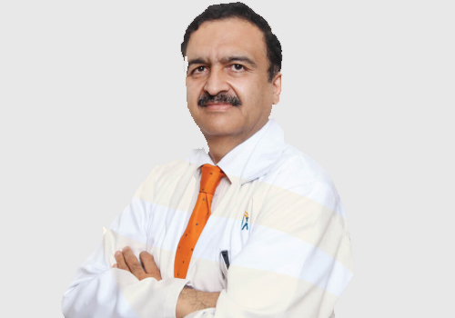 Dr Vinit Suri